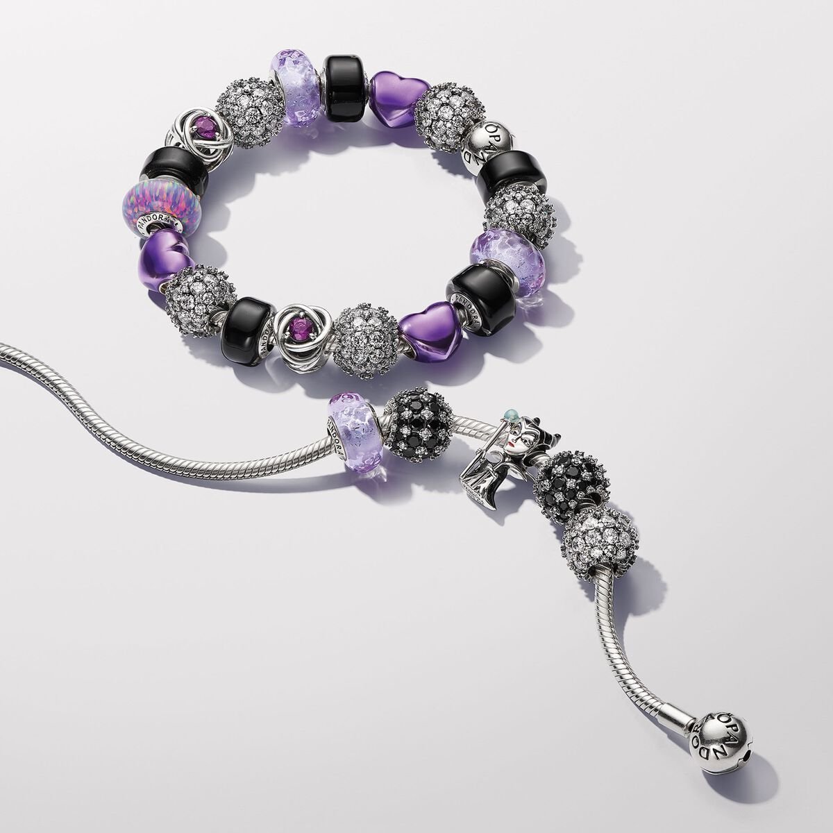 Apaļš mirdzoša Pavé Round melnais amulets