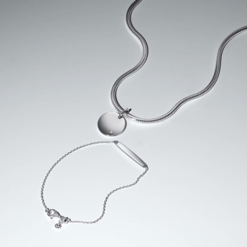 Iegravējamais laboratorijā audzēta dimanta kulons