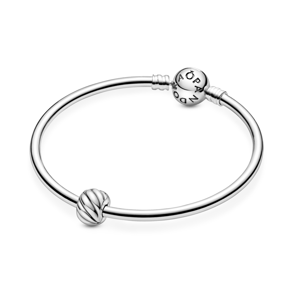 Spalvu siluetu amulets