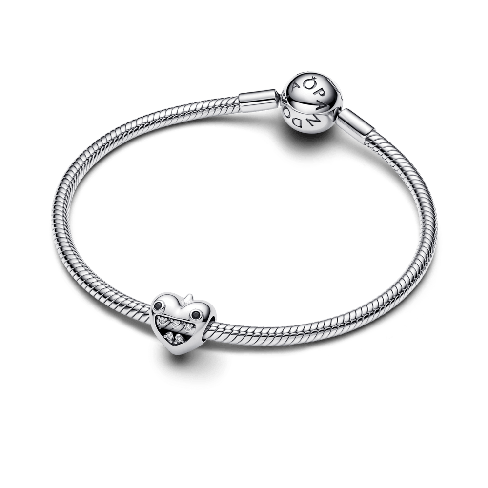 Mammas mazo monstru sirds amulets