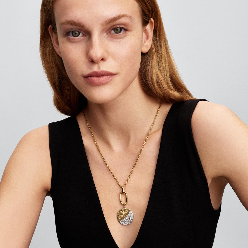 Saules un mēness lielizmēra medaljona amulets
