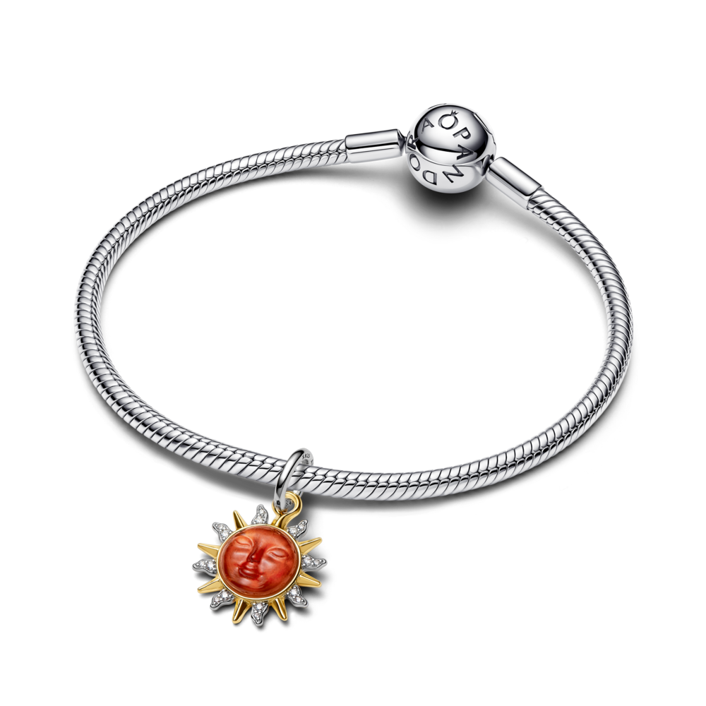 Divtoņu saules motīva amulets