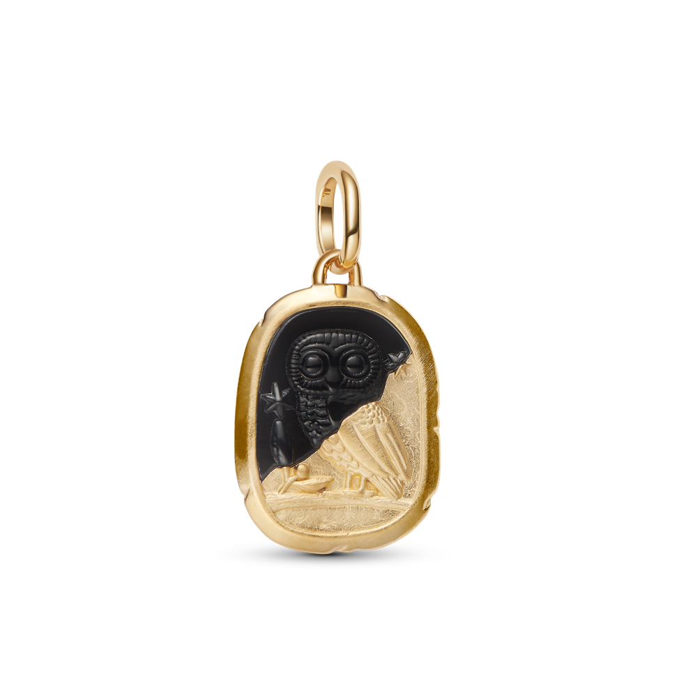 Pūces medaljona amulets