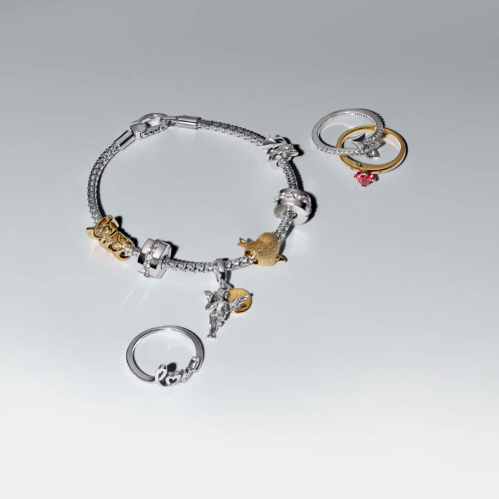 Kustināmas bultiņas amulets