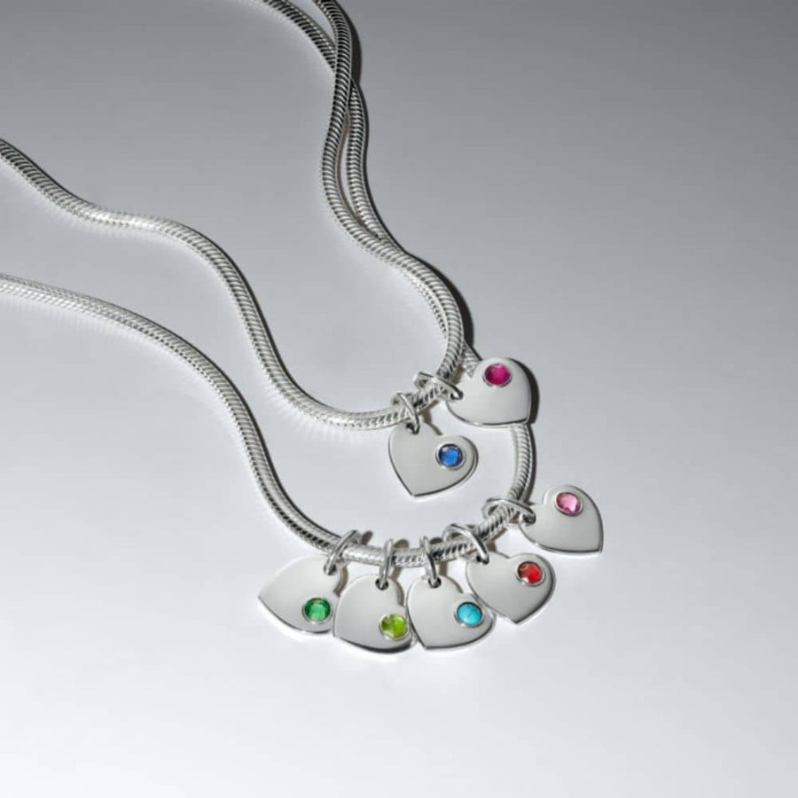 Maija gravējamais sirds formas zaļā akmens amulets