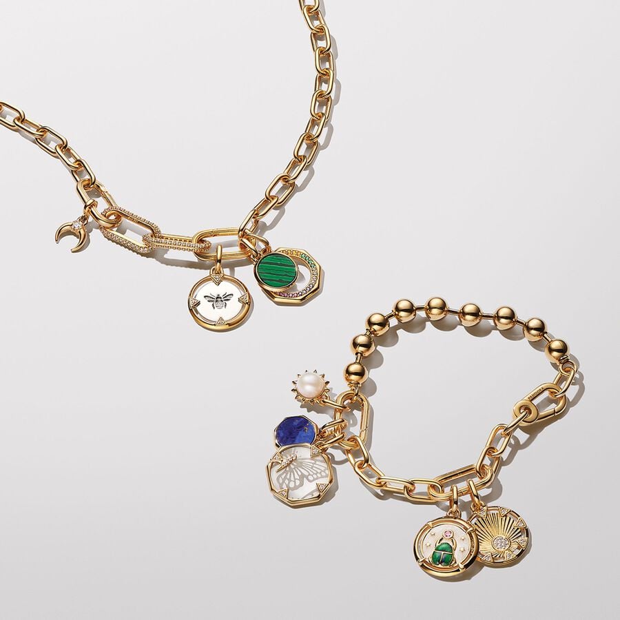 Bites medaljona amulets