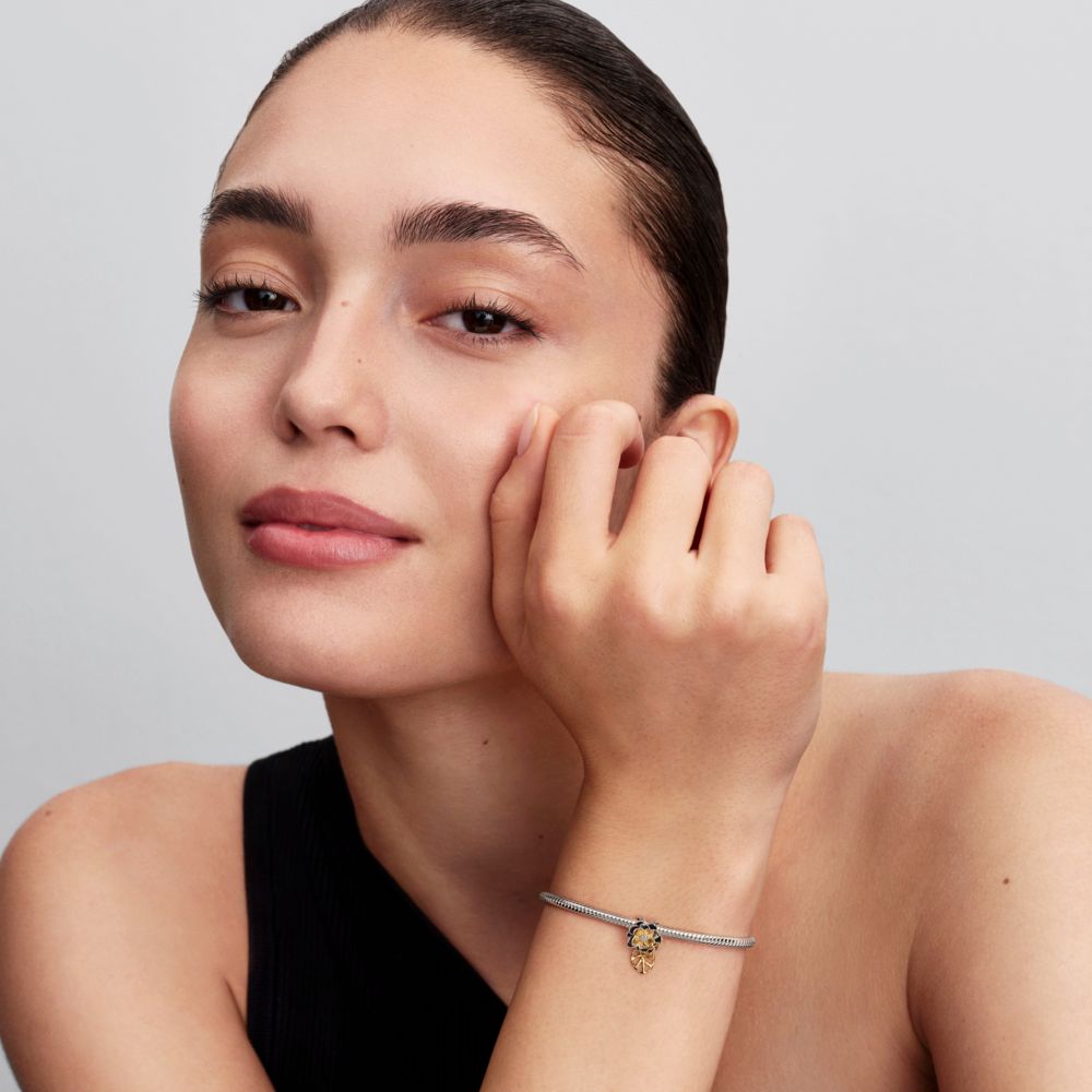 Disney Princeses Tianas lotosa zieda laboratorijā audzēta dimanta amulets