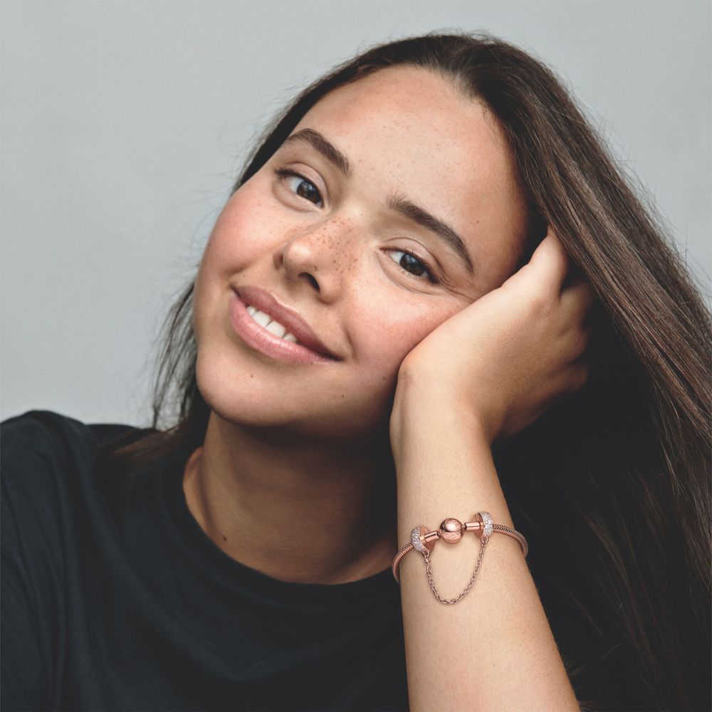 Mirdzošās Elegances Drošības Ķēdīte