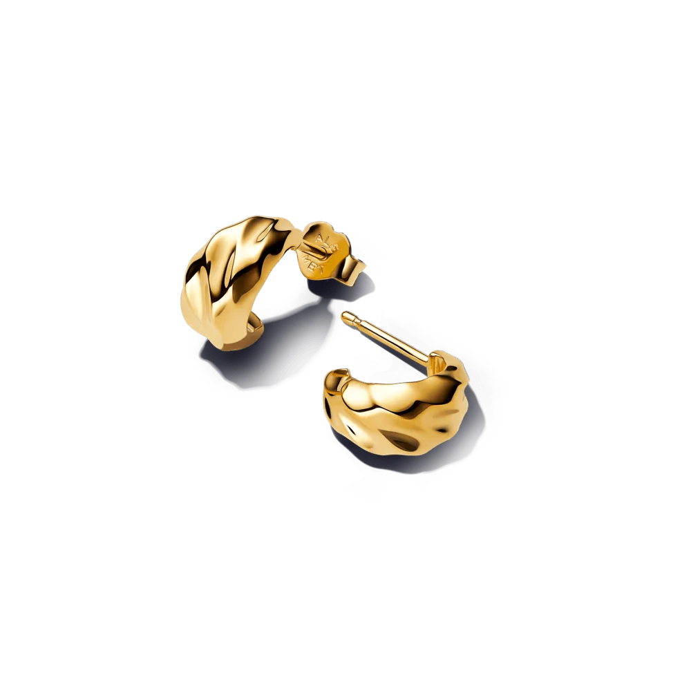 Atvērti stīpiņu auskari ar viļņainu tekstūru