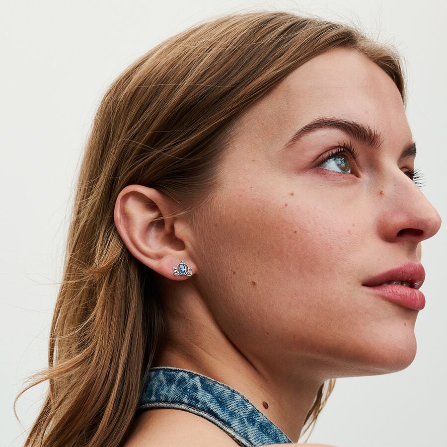 Disney Pelnrušķītes karietes auskari