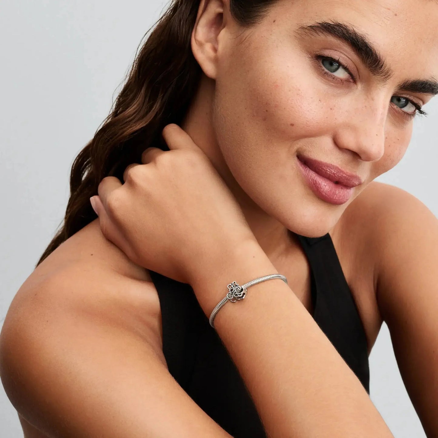 Disney Minnie Mouse atvērtais amulets