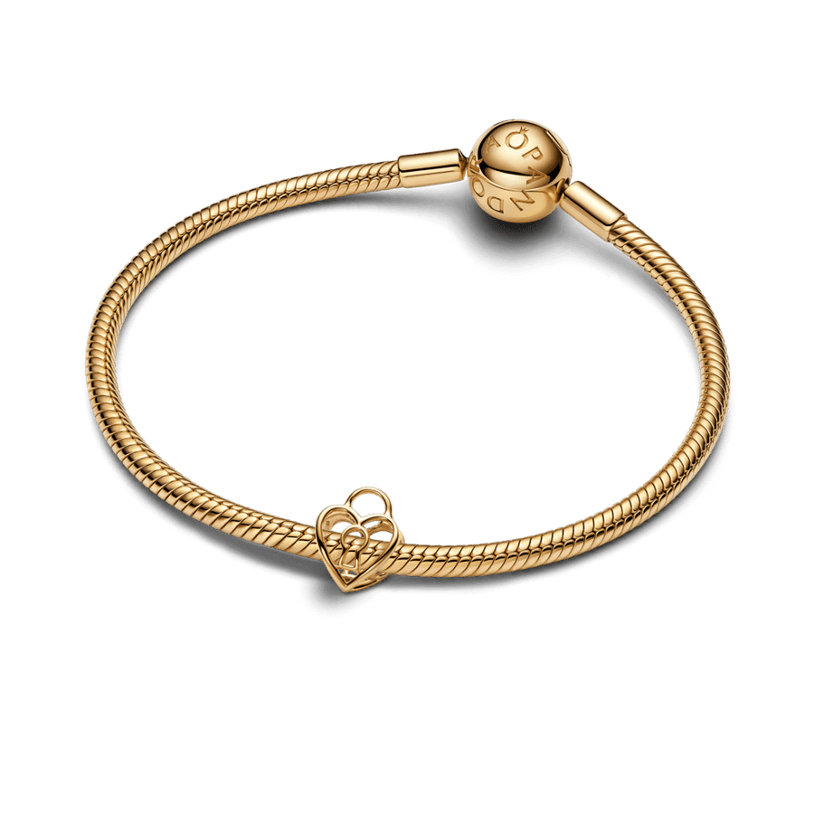 Ažūra sirds formas piekaramais amulets