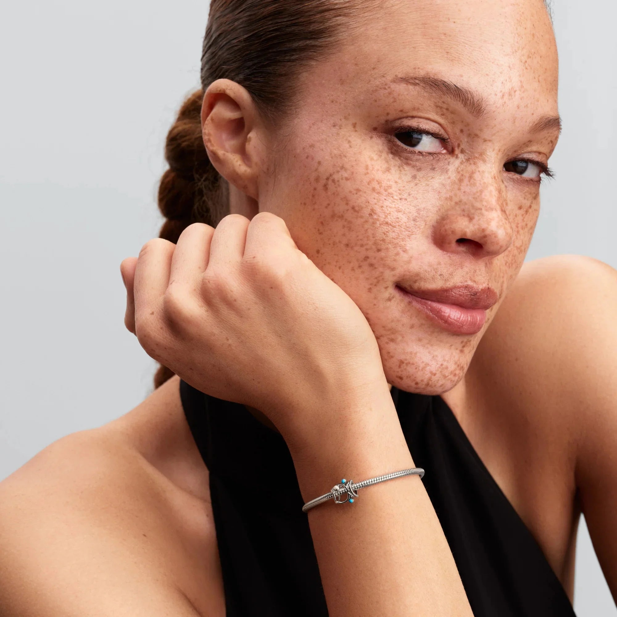 Atvērta tipa zivs amulets