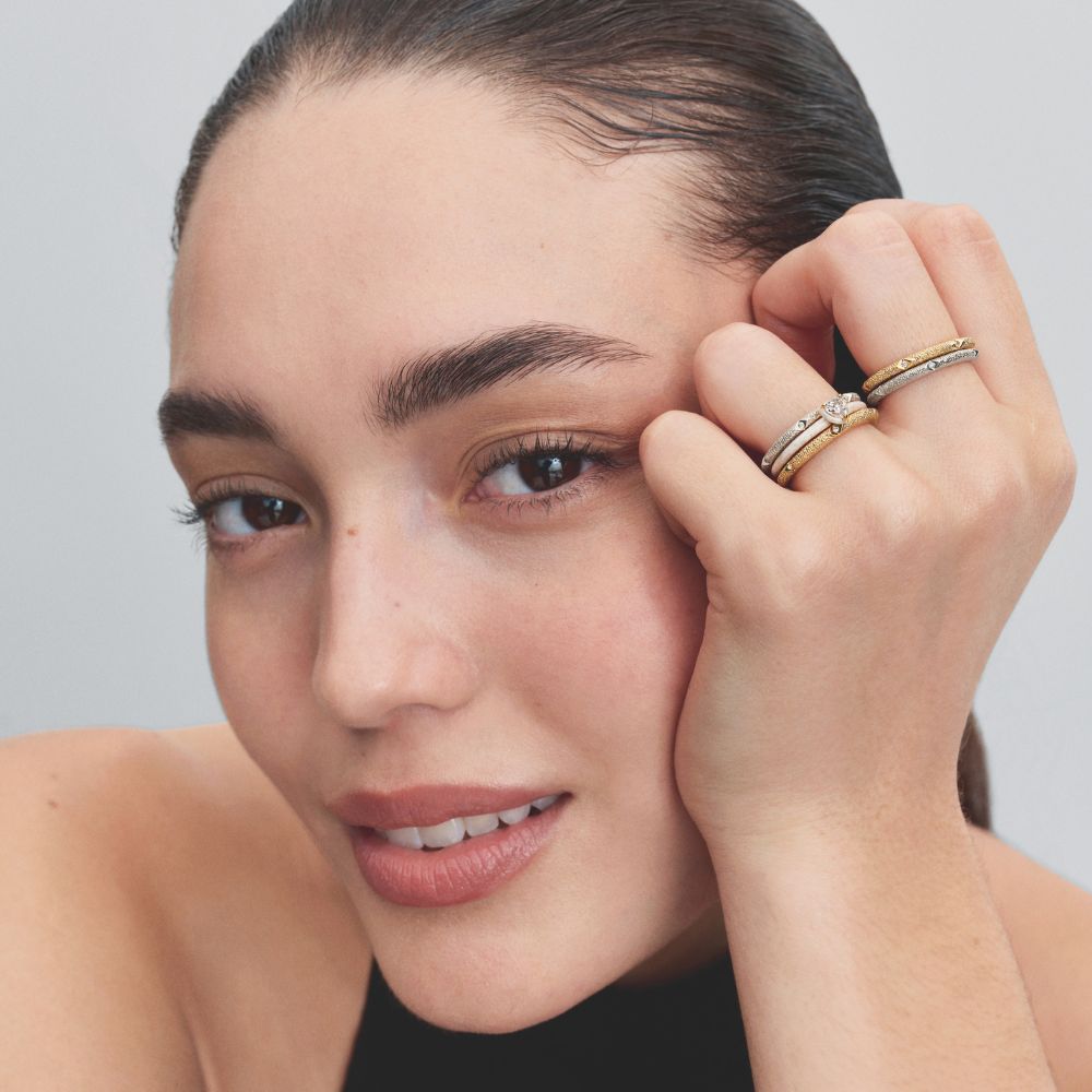 Baltās čakras sirds gredzens