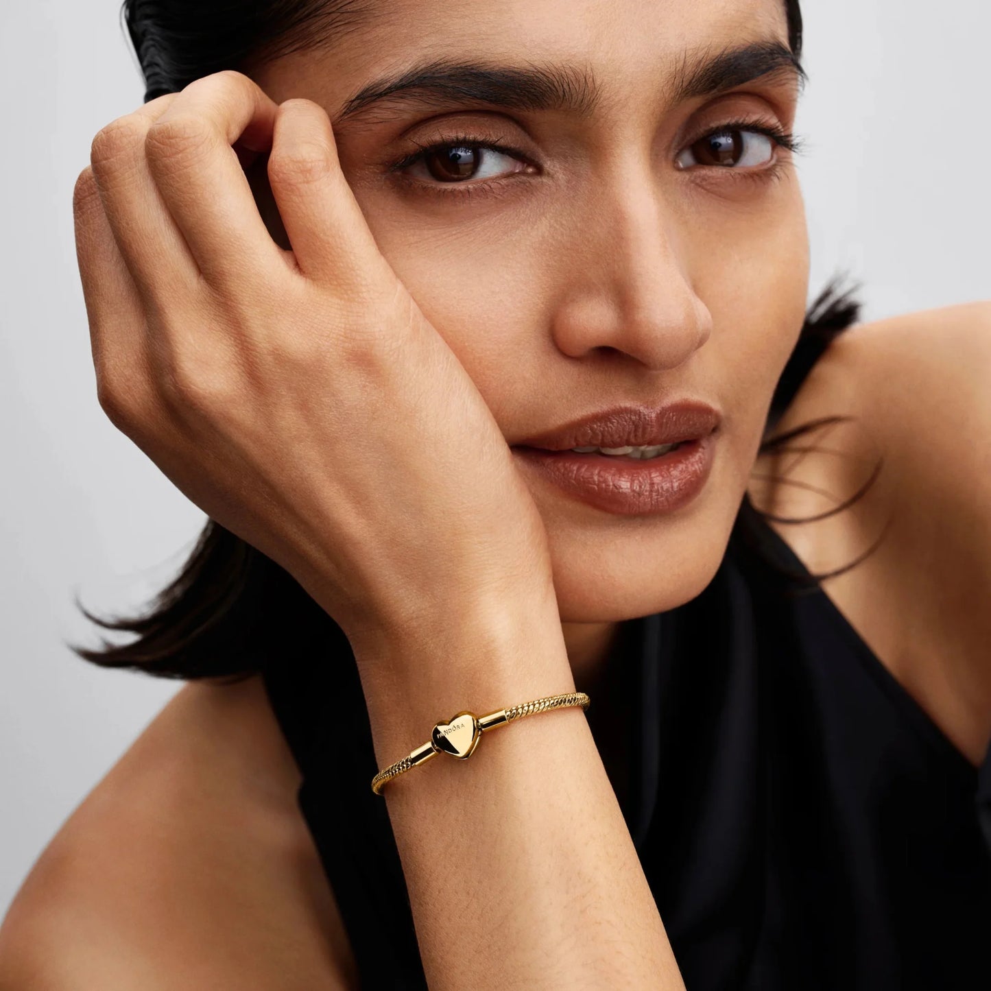 Sirds aizdares fasetētas čūskas ķēdes rokassprādze