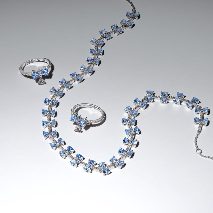 Bridgerton zilā tauriņa kaklarota