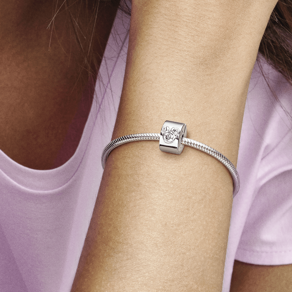 Piespraužamais Disney Mikija un Minnijas mūžīgās mīlestības amulets