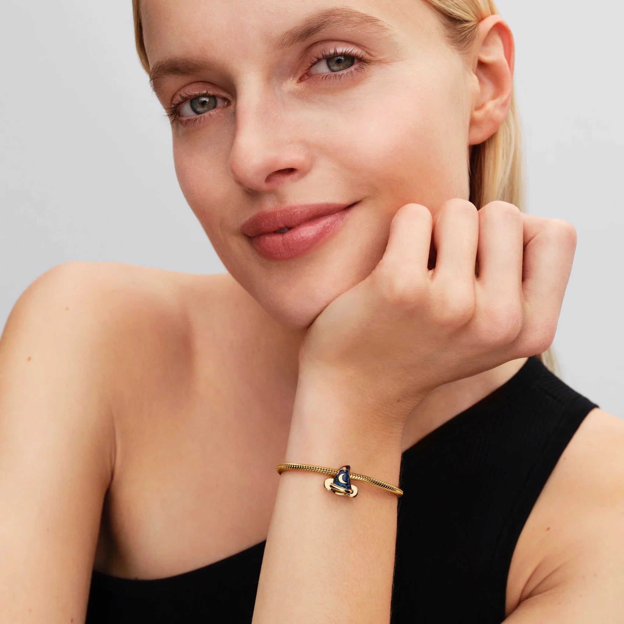 Disney Mikipeles burvja cepures amulets