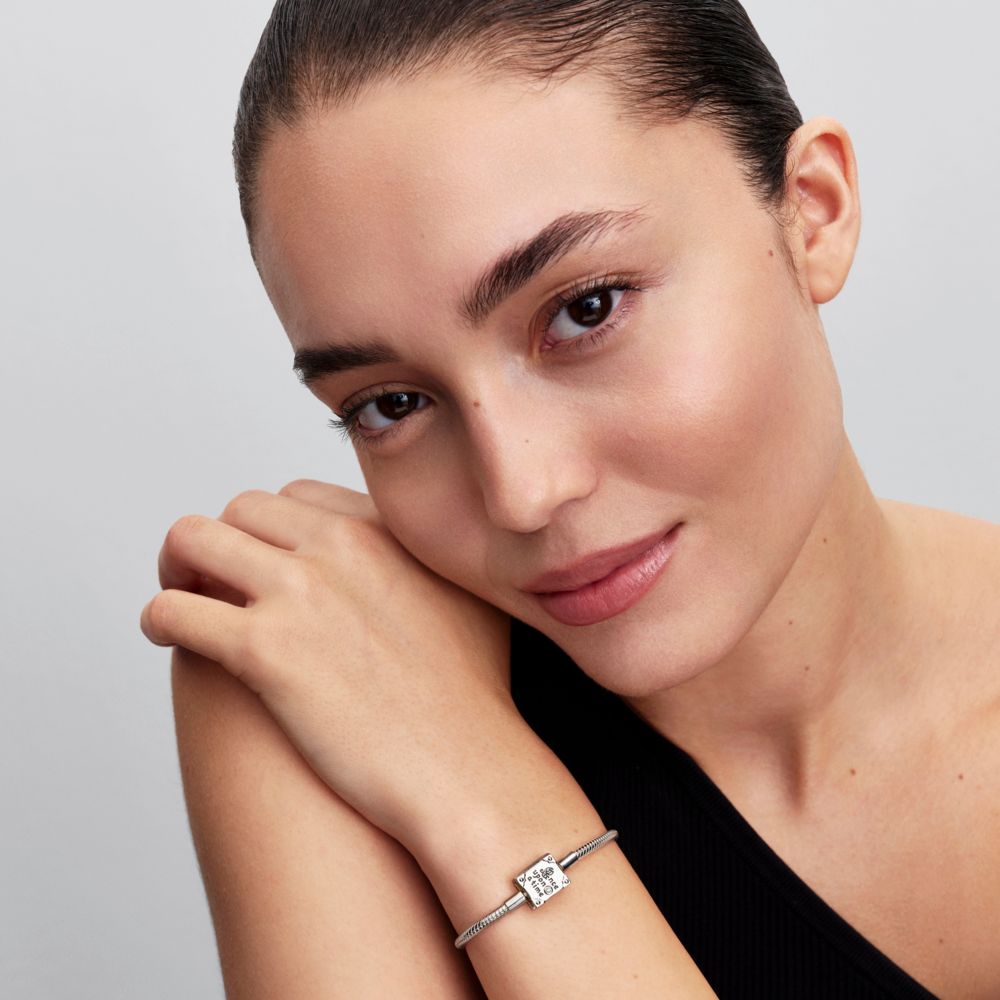 Disney Princeses stāstu grāmatas laboratorijā audzētas dimanta čūskas ķēdes aproce