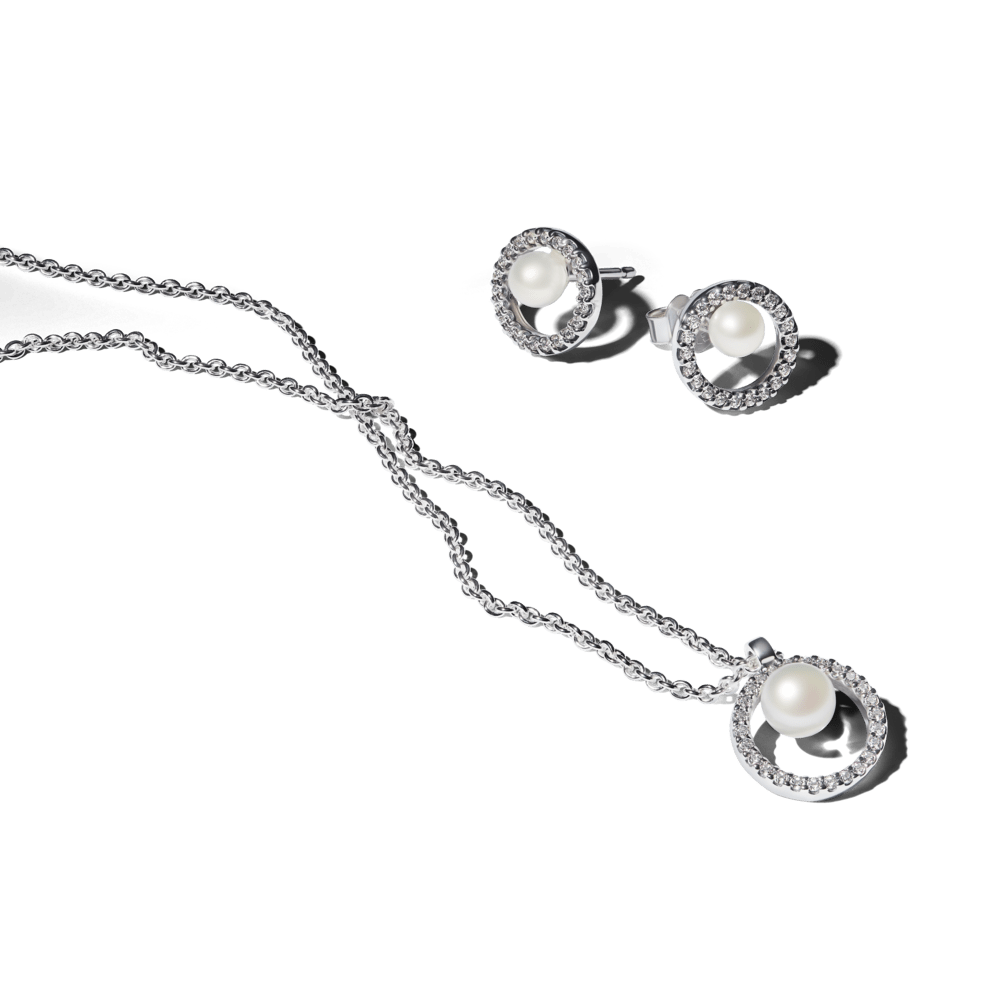 Dāvanu komplekts: Kaklarota ar apstrādātām kultivētām saldūdens pērlēm & Kniedes auskari ar apstrādātām