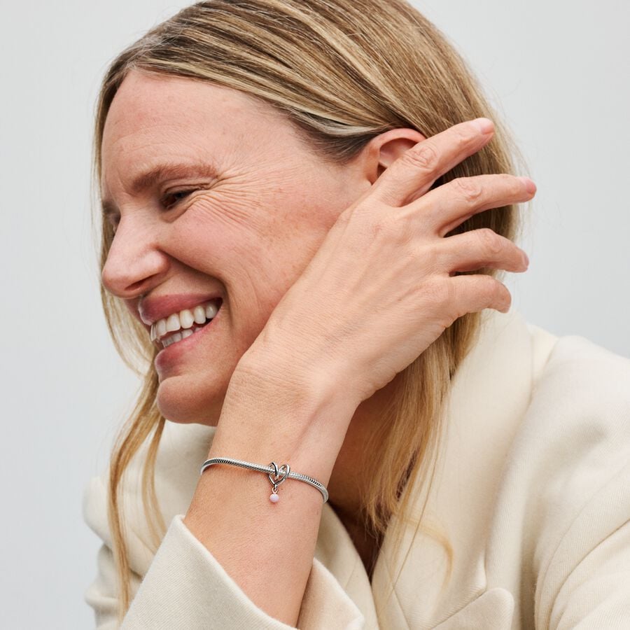 Divtoņu saistīto siržu amulets