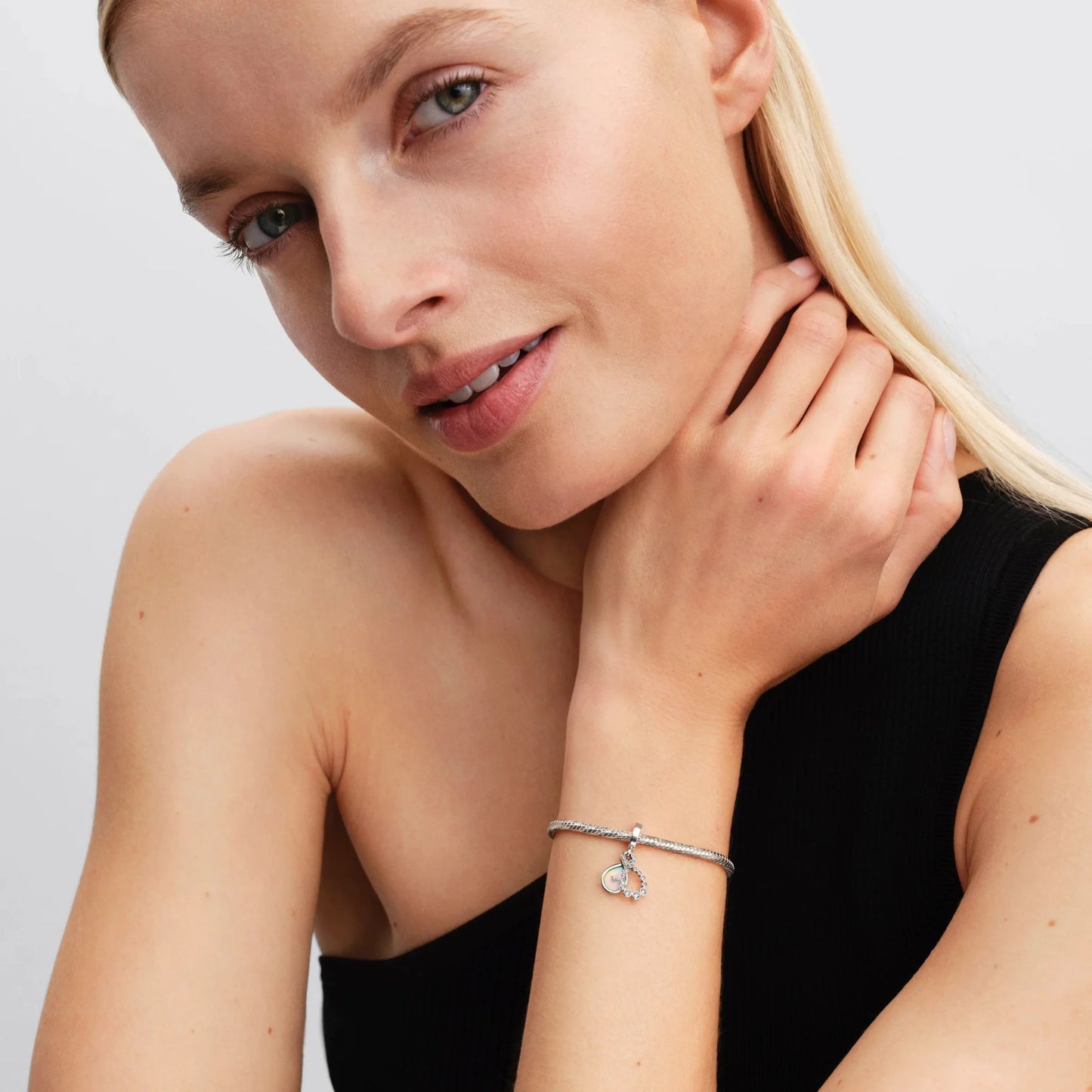 Dubultais opalescējošais bezgalības amulets