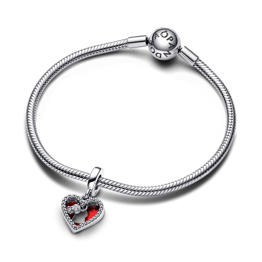 Sarkanās sirds un atslēgas cauruma dubultais amulets