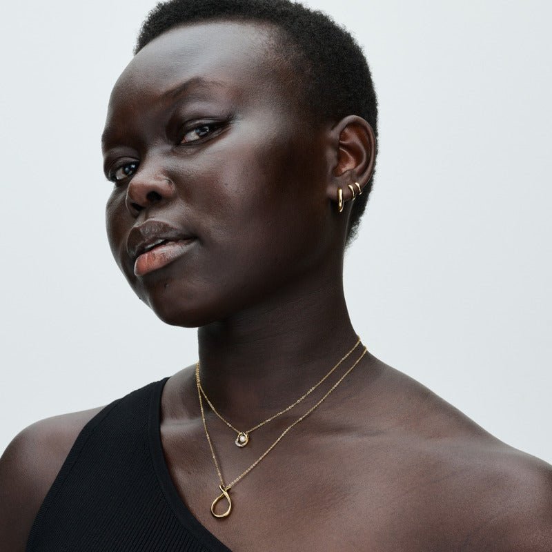 Apļveida Huggie stīpiņu auskari