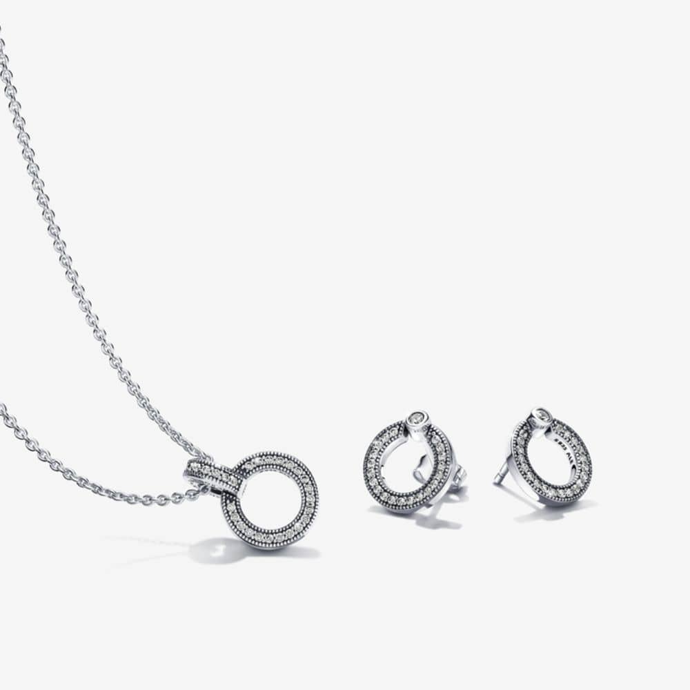 Kaklarota un kulons ar dubultapli