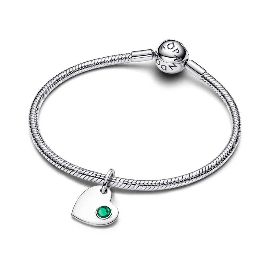 Maija gravējamais sirds formas zaļā akmens amulets