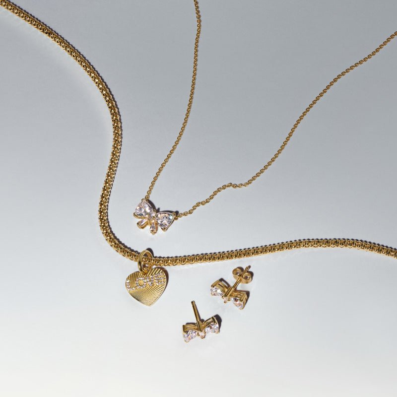 SIrds amulets ar gravējumu Love