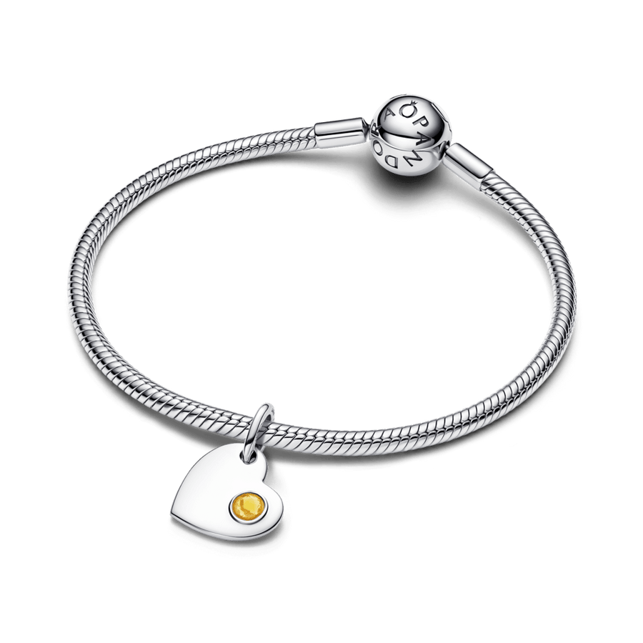 Iegravējams sirds meduskrāsas akmeņa amulets