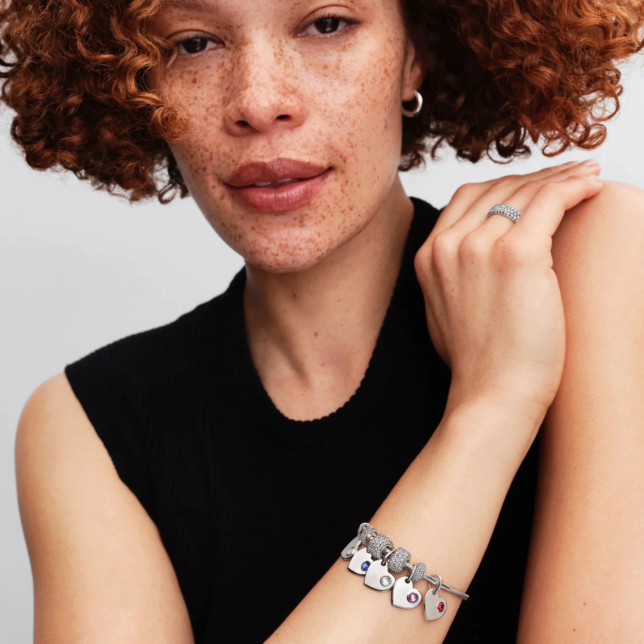 Iegravējams sirds violetā akmeņa amulets