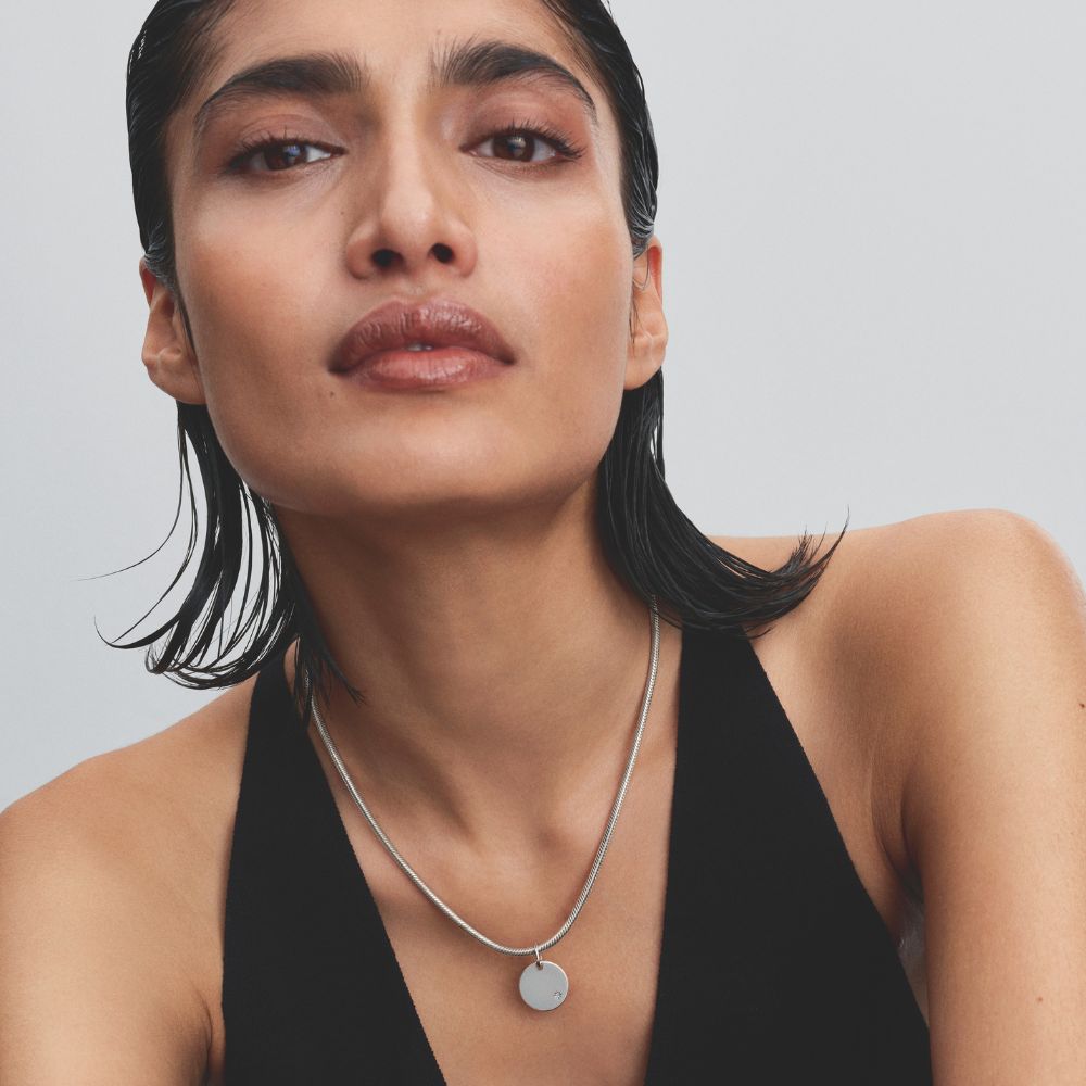 Iegravējamais laboratorijā audzēta dimanta kulons