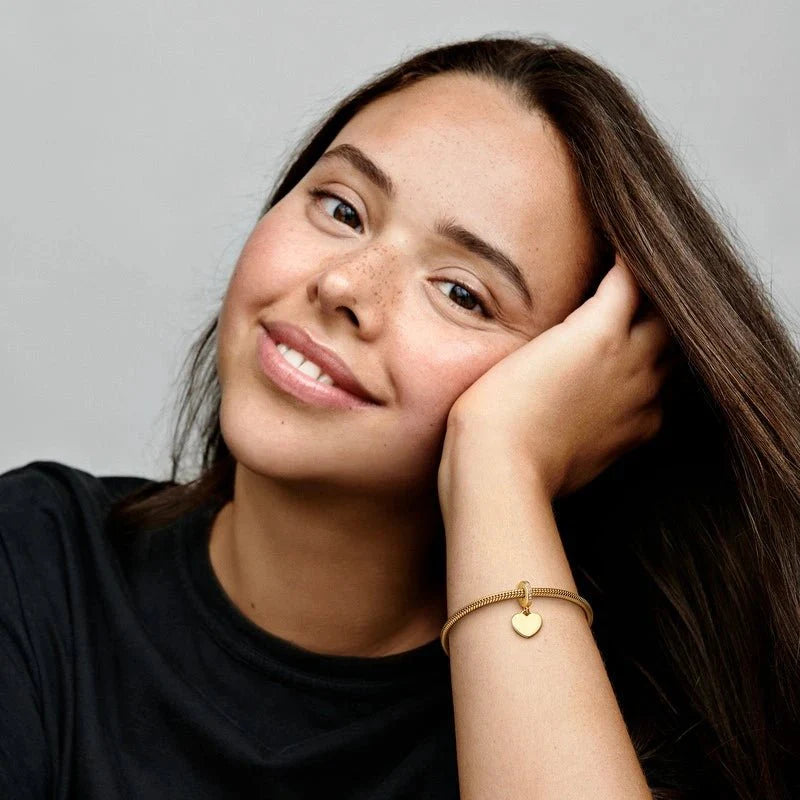 Iegravējams sirds nokarenais amulets