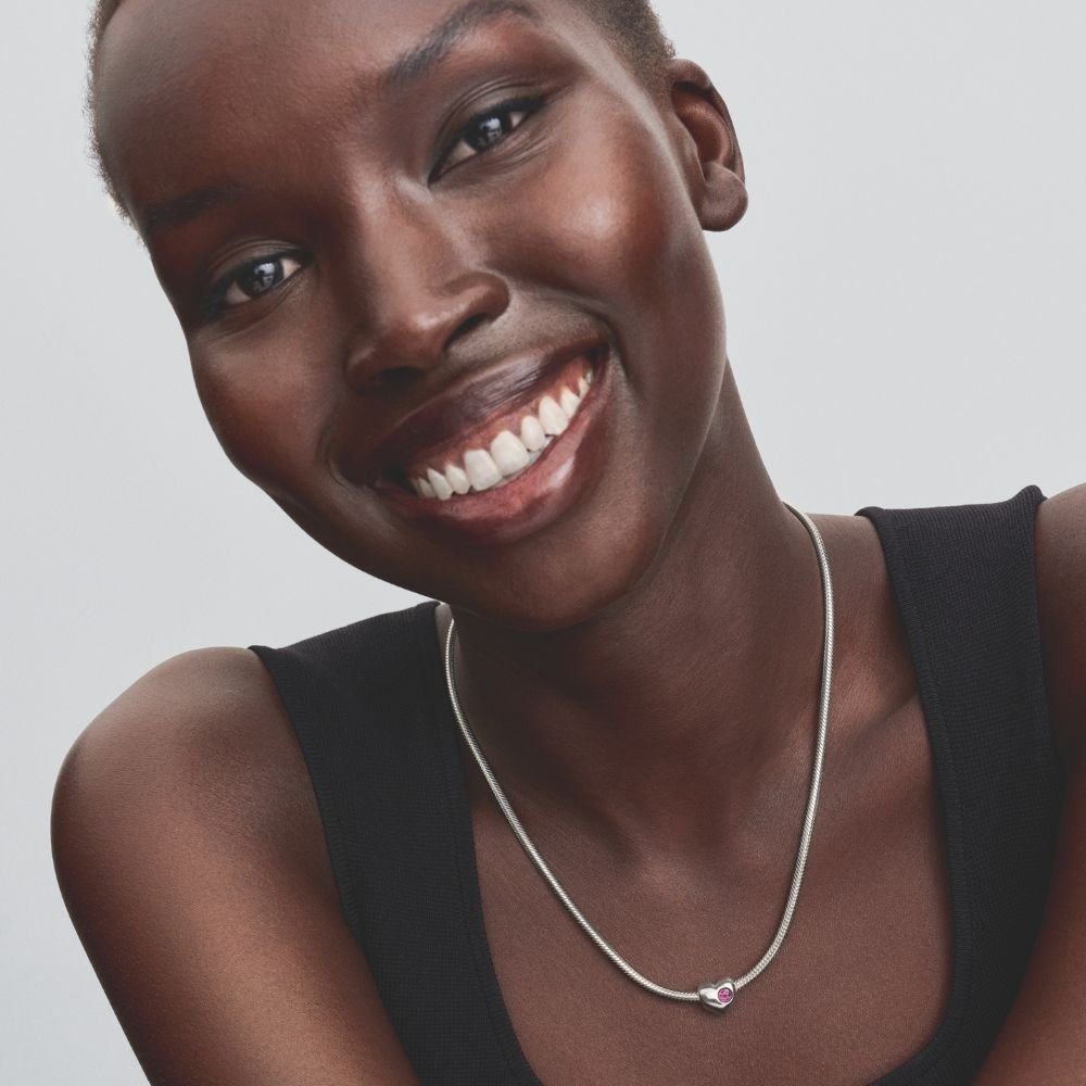 Iegravējamais violetā akmentiņa sirds amulets