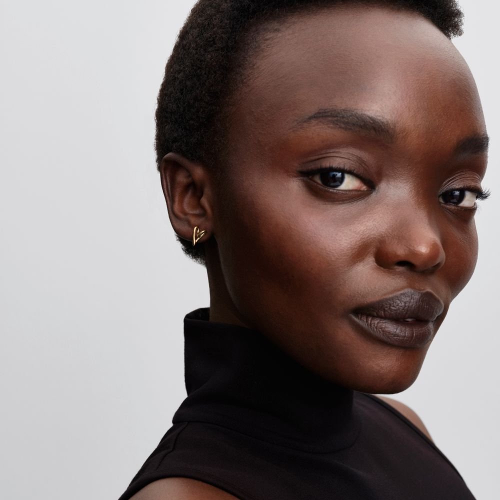 Organiskas formas sirds formas auskari