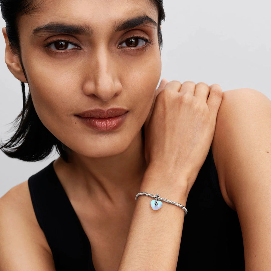 Krītošās zvaigznes un sirds amulets