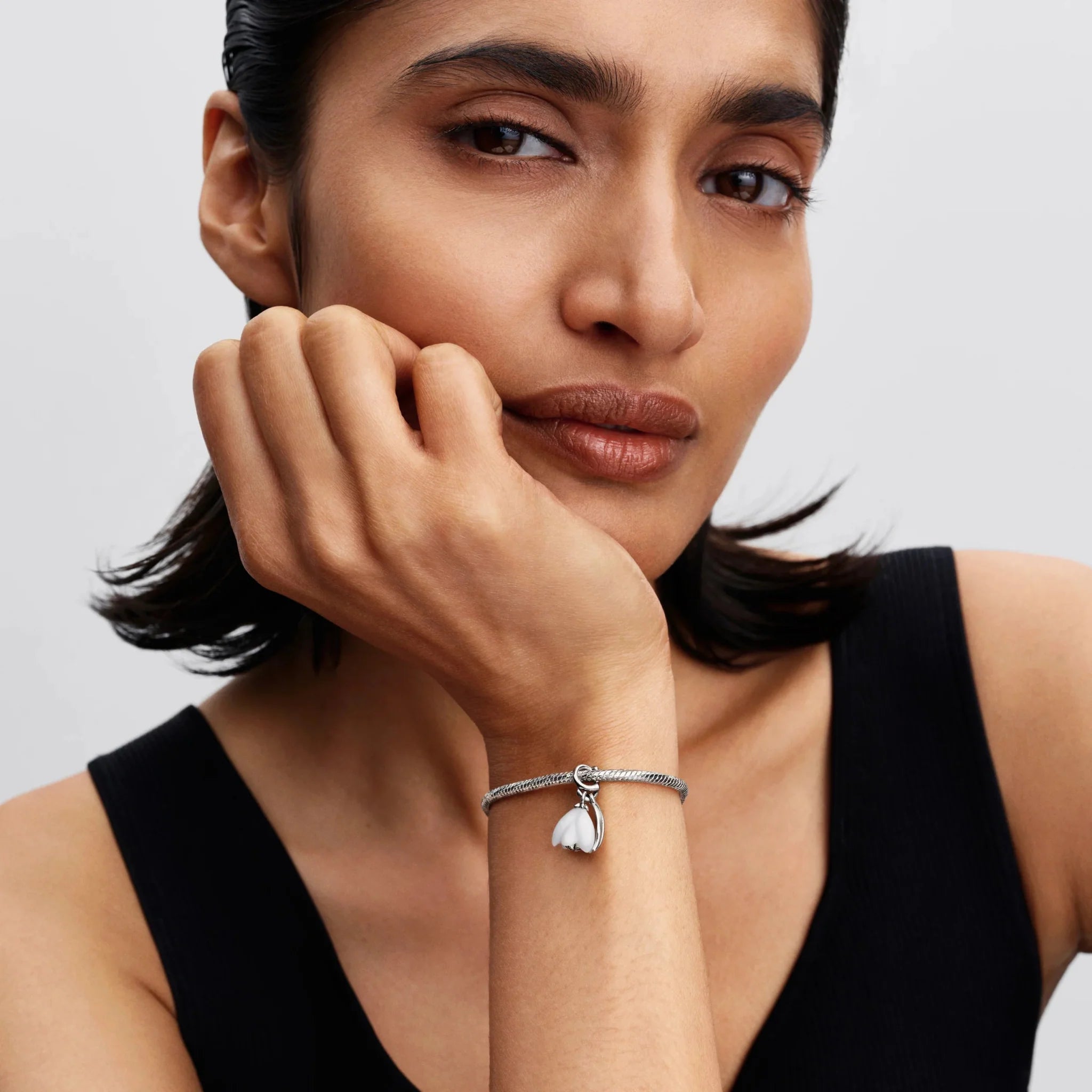 Sniegpulkstenītes zieda amulets