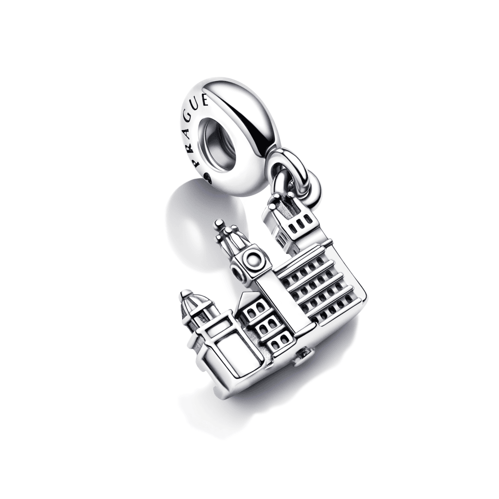 Sudraba amulets Kārļa tilts