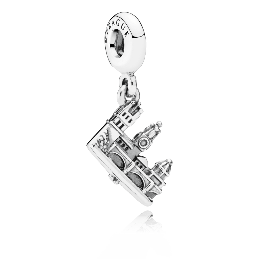 Sudraba amulets Kārļa tilts