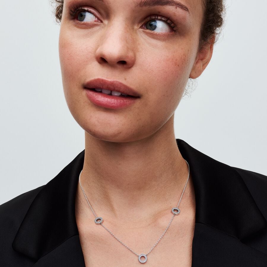 Pavé apļi, ķēdes kaklarota