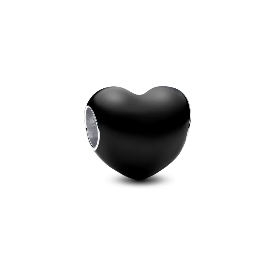 Melnais sirds amulets