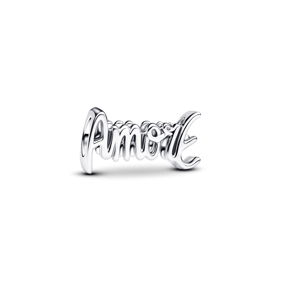 Amulets ar uzrakstu "AmorE"