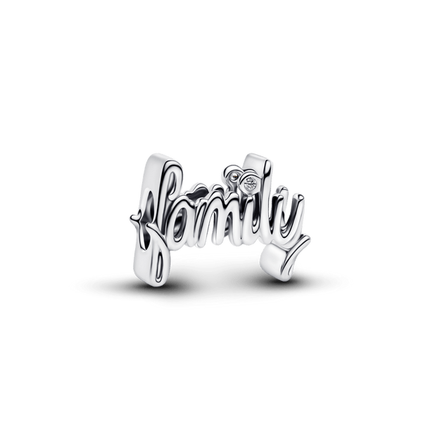 Ar roku rakstītais Family amulets