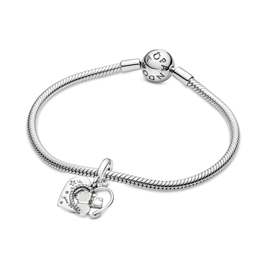 Piekarināmais amulets ar kaķu un sirds motīvu
