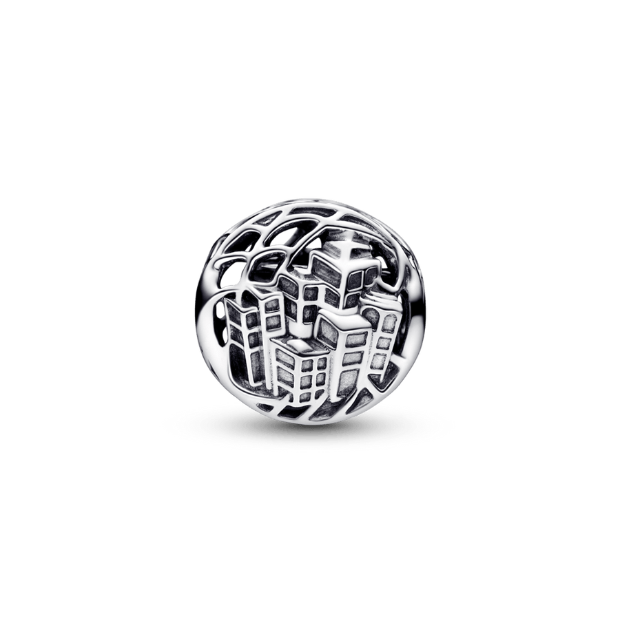 Marvel pār pilsētu lidojošā Spider-Man amulets