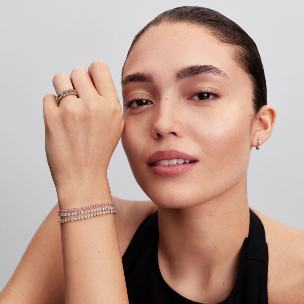 Rozā mazā tenisa aproce