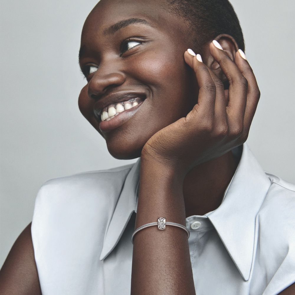 Mezglu sirsniņu amulets