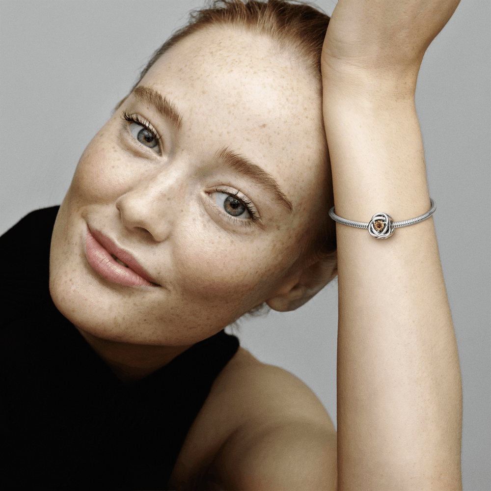 Meduskrāsas mūžības apļa amulets